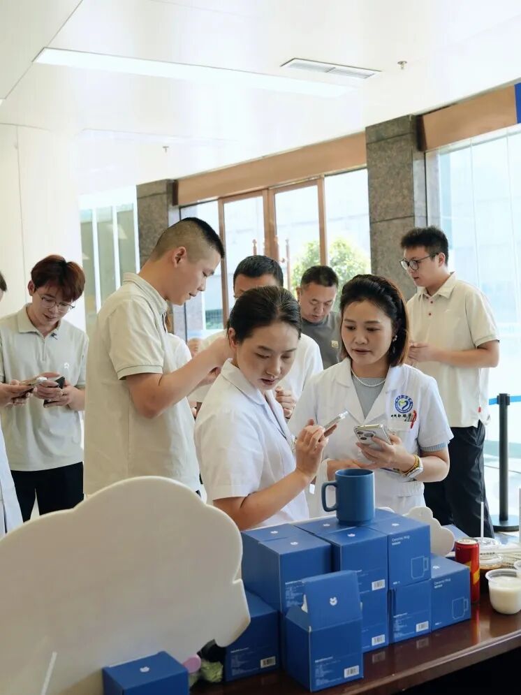 蔚来汽车·胃来可期丨四川肛肠医院联合蔚来汽车试驾车友会活动成功 配图5