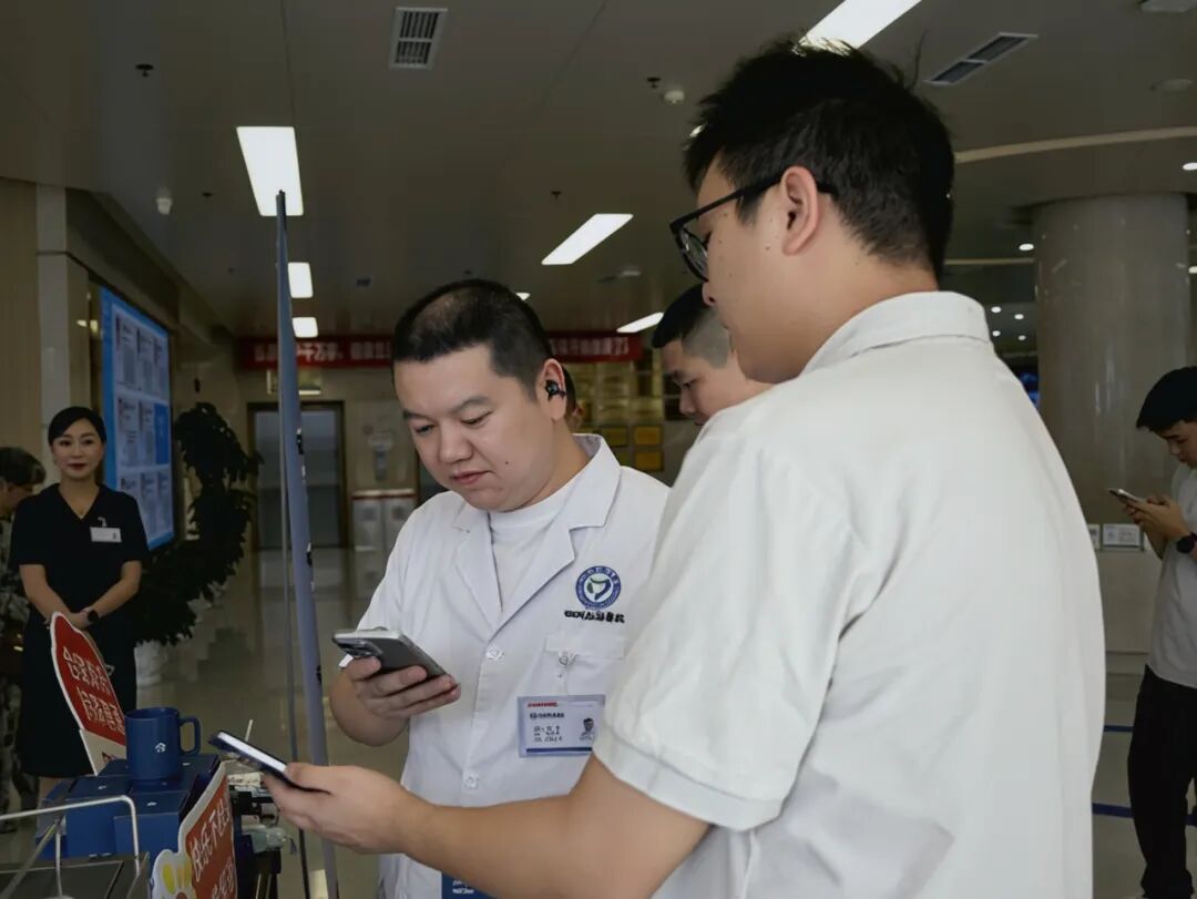 蔚来汽车·胃来可期丨四川肛肠医院联合蔚来汽车试驾车友会活动成功 配图6