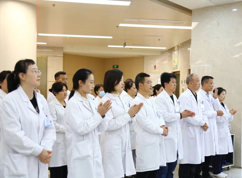四川肛肠医院携手承葛医疗，肠道微生态医学中心开启新征程 现场图5